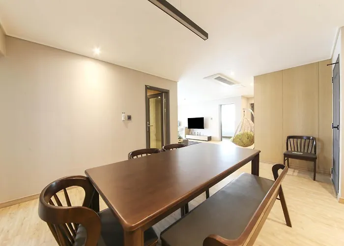 Hound Sasang Branch Hotel Busan