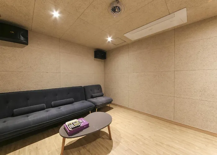 Hound Sasang Branch Busan