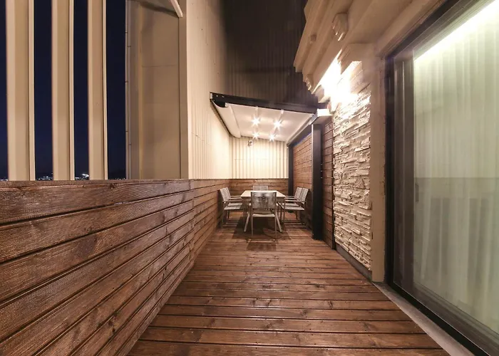 Hound Sasang Branch Hotel